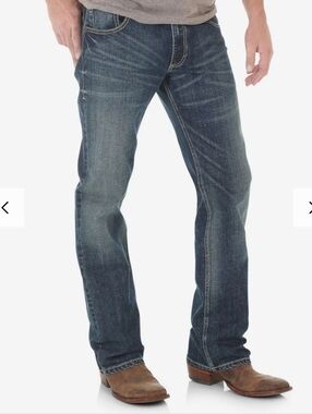 Wrangler Retro Slim Fit Bootcut Denim Western Jeans NWT 36x32 Med Wash Cowboy